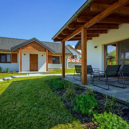 Krzywe Zwierciadlo Lejlighed Mrągowo