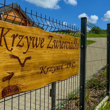 Krzywe Zwierciadlo *