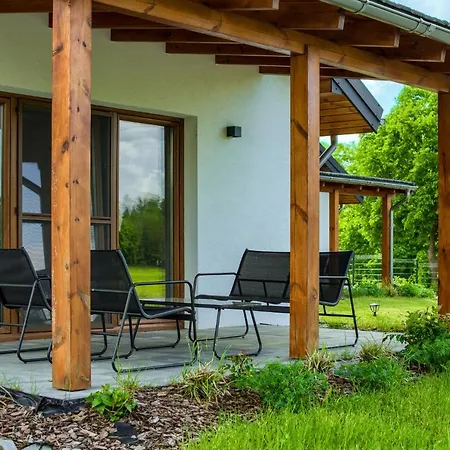 Krzywe Zwierciadlo Apartman