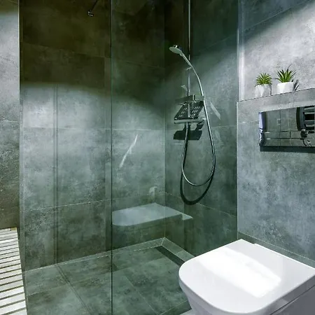 Krzywe Zwierciadlo Mrągowo