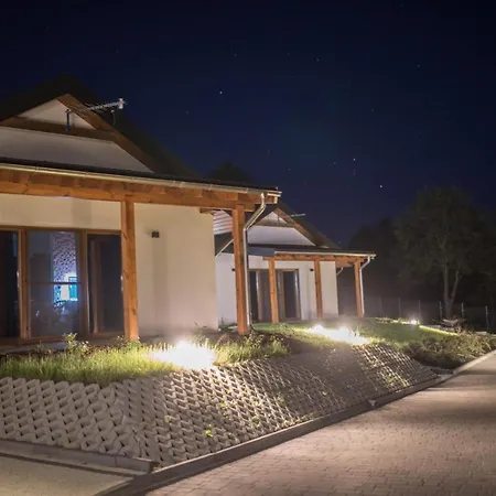 Krzywe Zwierciadlo דירה מארנגובו