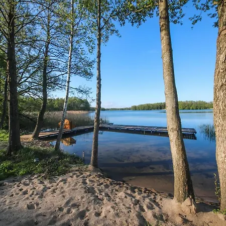 Krzywe Zwierciadlo * מארנגובו