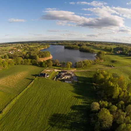 Krzywe Zwierciadlo דירה מארנגובו